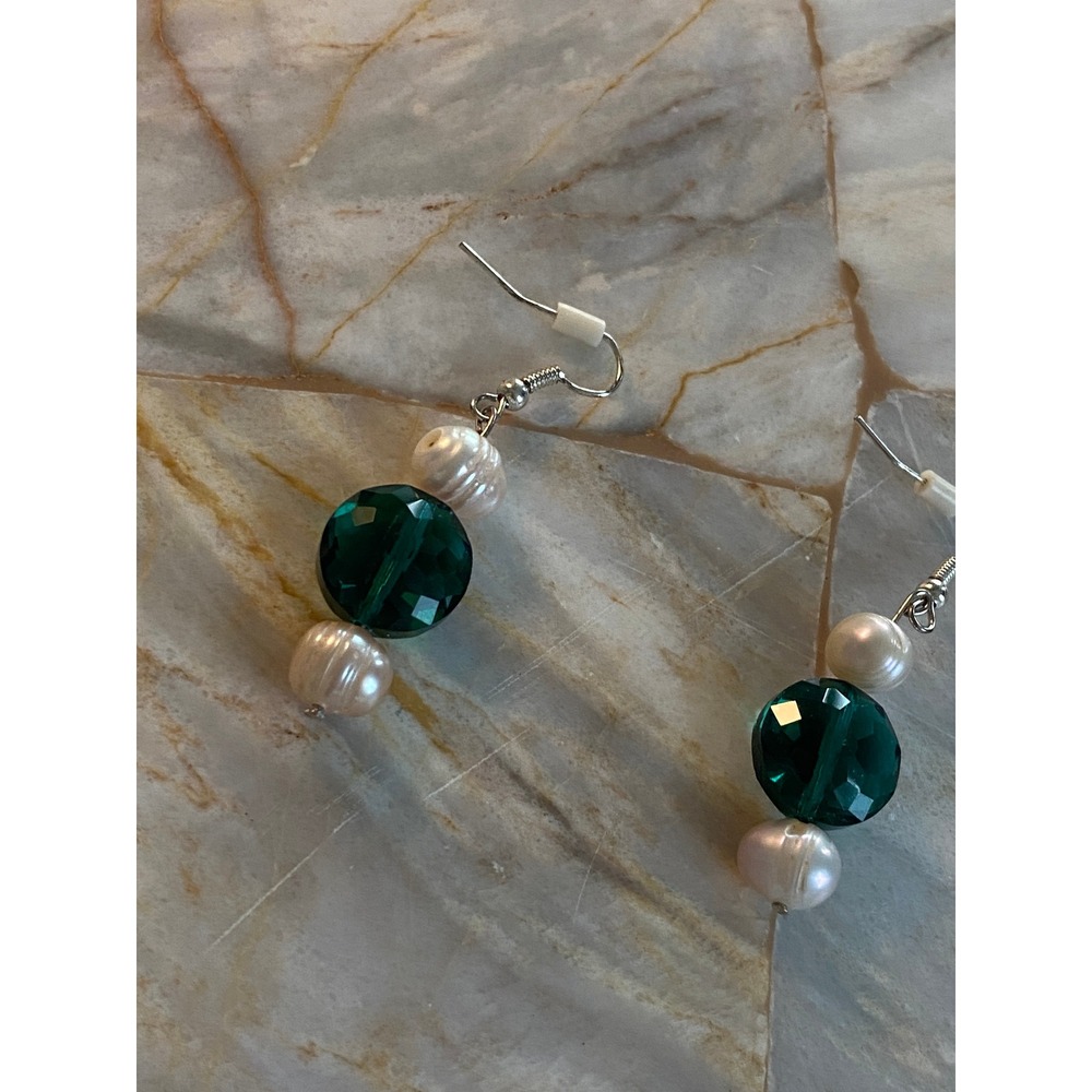 Green Glass & faux Pearl Drop Earrings Silver Tone Handmade Dangle 1.75" - Picture 2 of 7